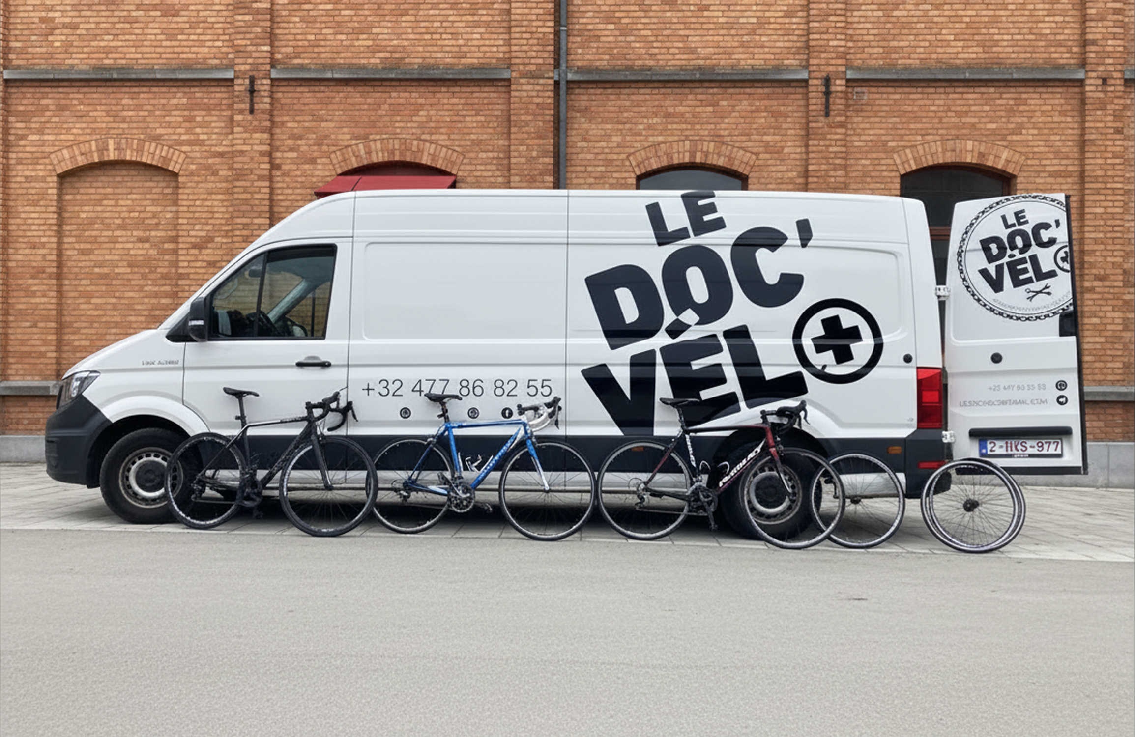 Atelier mobile pour r&eacute;paration v&eacute;lo &agrave; domicile du doc v&eacute;lo